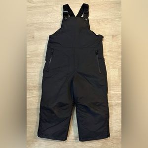 NWOT Black Snowpants size 6-7